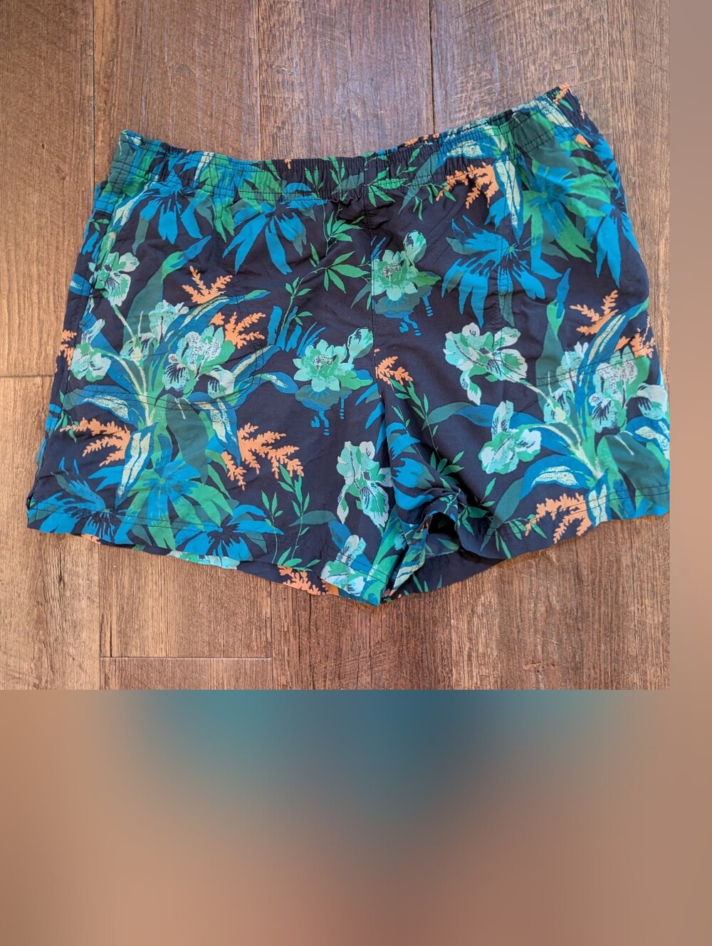 Floral Tropical Print Women's Columbia Shorts - Navy & Teal